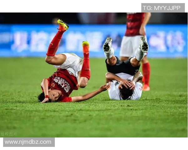 吉水足球明星的成就与影响力探讨及其在中国足球中的地位分析