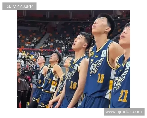 广州篮球队的速度变革引发热议球迷期待新战术与年轻球员的崛起
